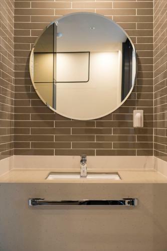 Brown-dot Hotel Guseo