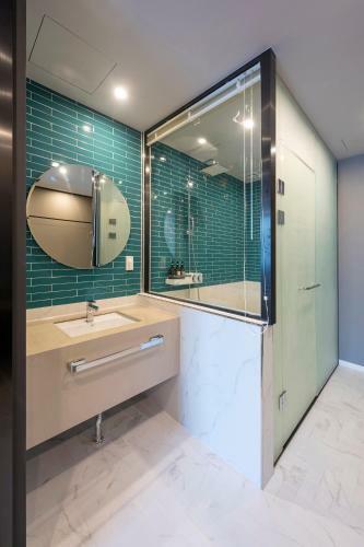 Brown-dot Hotel Guseo