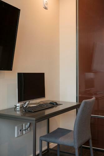 Brown-dot Hotel Guseo