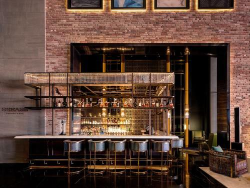 Hotel Art Paradiso, Paradise City