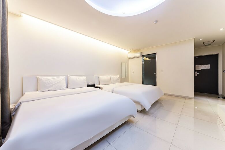 G Tourist Hotel Wolmido