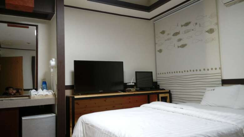 Theme Motel