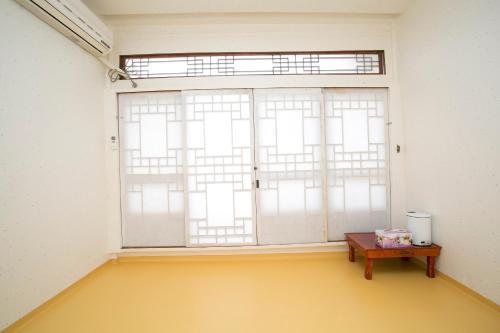 Hostal Nuri Hanok Guesthouse