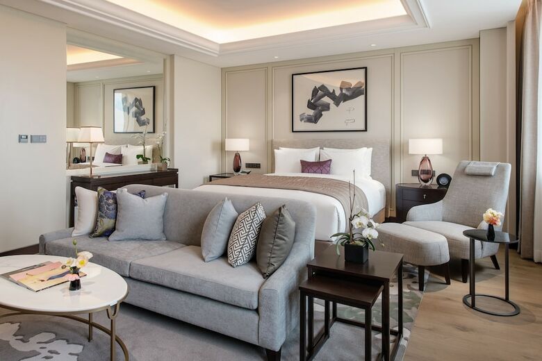Hotel Paradise City
