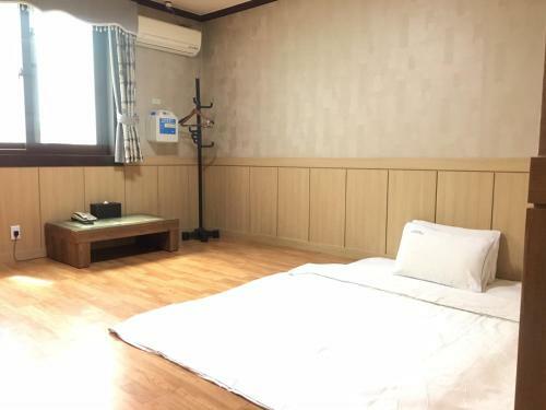 Nobless Hotel
