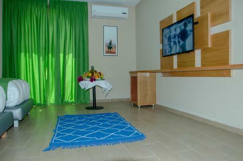 Sania Hotel