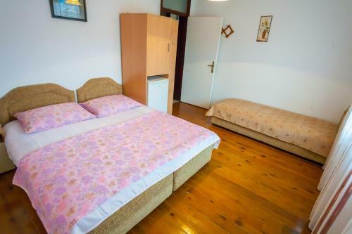 Hostal Rooms Molabeciri