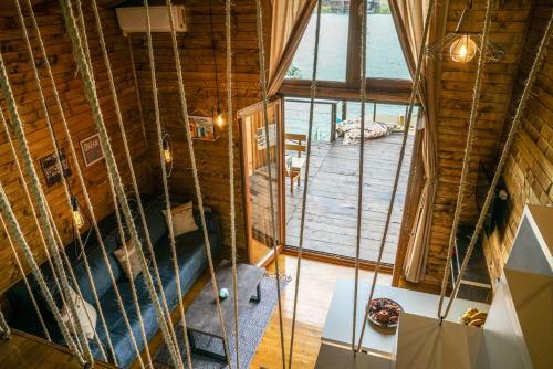 Lodge Enjoy River House