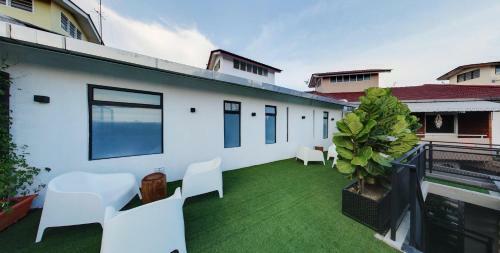 Bed & Breakfast Modern Cave Boutique Stay