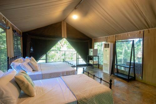 Hotel Boulder Valley