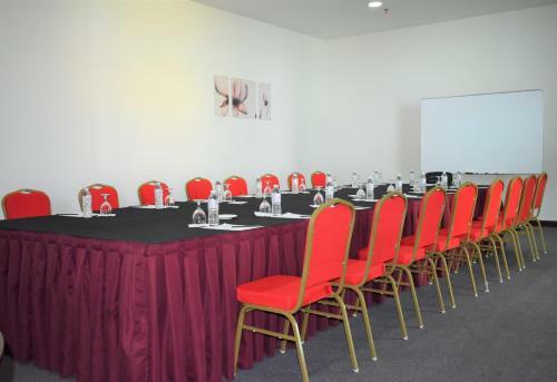 D'wharf Hotel & Serviced Residence