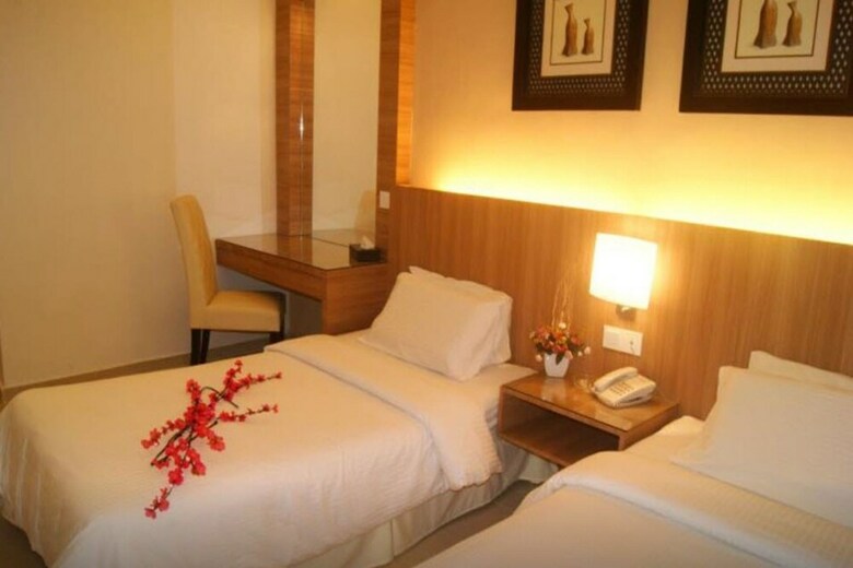 Hotel Rompin Beach Resorts