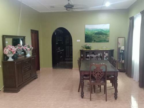 Hostal Tebing Guest House