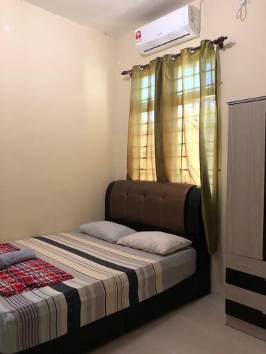 Selesa Holiday Home