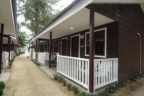 The Barat Perhentian