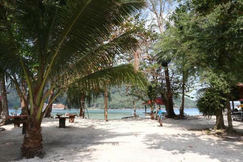 The Barat Perhentian