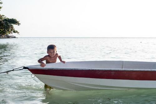 The Barat Perhentian