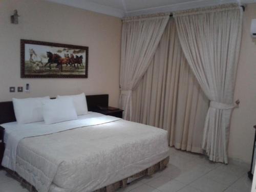 Conference Hotel & Suites Ijebu