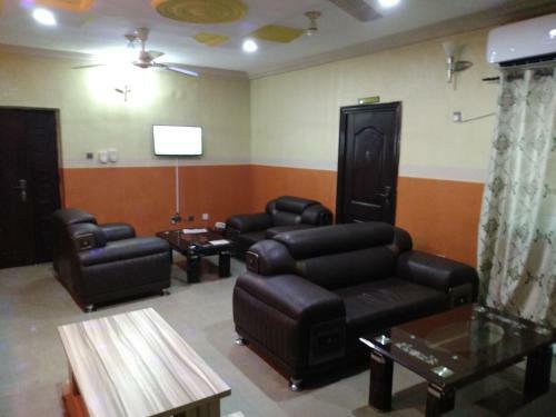Docansu Hotels Limited