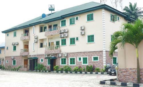 Daneto Hotel And Conference Center
