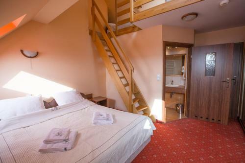Hotel Skalny Dworek