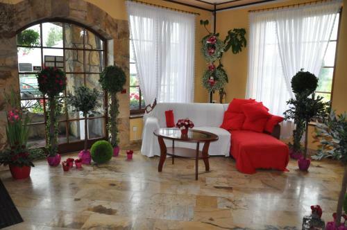 Hotel Skalny Dworek