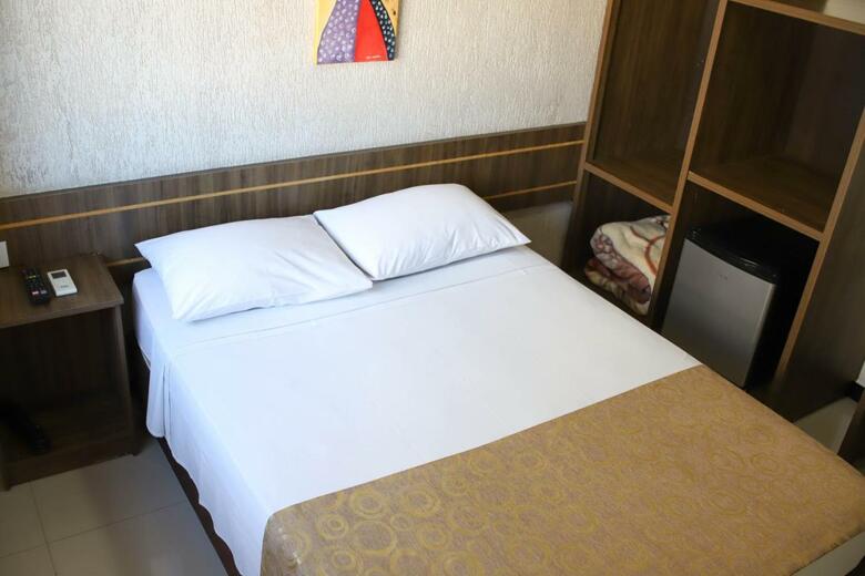 Hotel Holiday