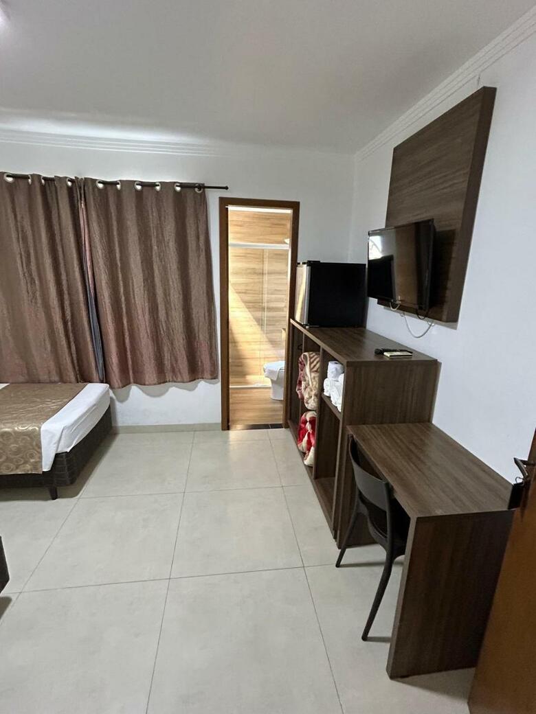 Hotel Holiday