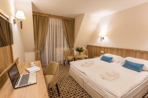 Hostal Borowy Dw�r- Biznes, Spa & Fun