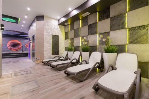 Hostal Borowy Dw�r- Biznes, Spa & Fun