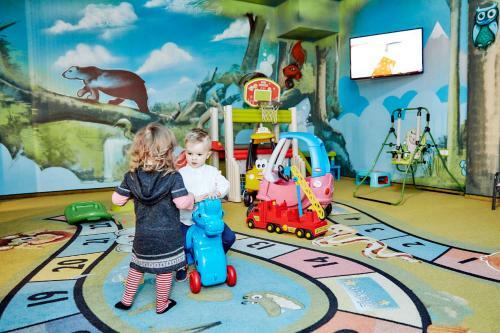 Hostal Borowy Dw�r- Biznes, Spa & Fun