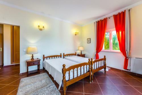 Villa Amarela
