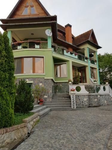 Hostal Conacul Soimilor