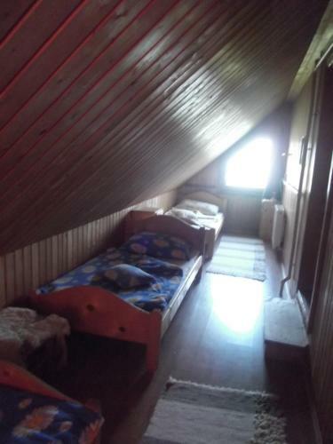 Any Kulcsosh�z