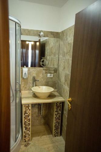 Hotel Mbi Travel Inn