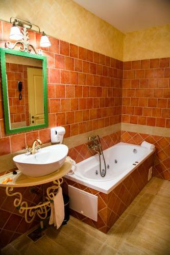 Bed & Breakfast Country Court