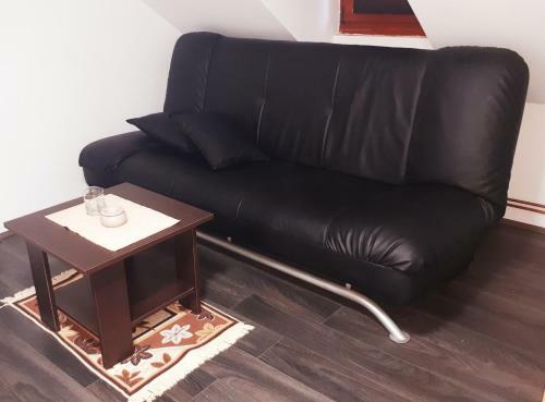 Hostal Sala? Tati?