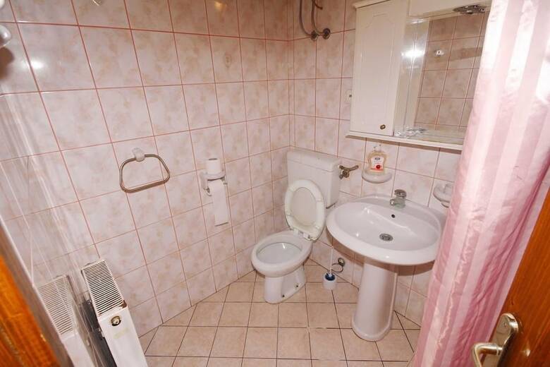 Hostal Guest House Vila Alexandar