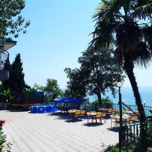 Chemitka Chemitokvadzhe Hotel