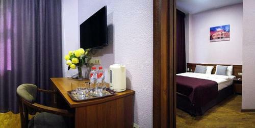Kolizey Hotel