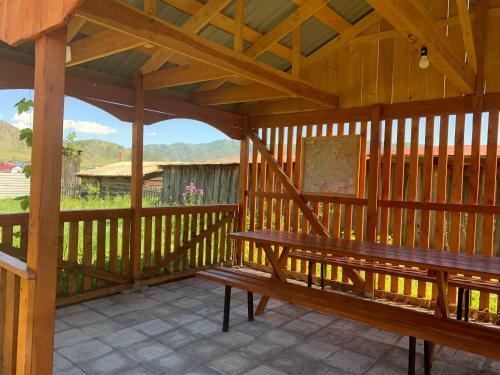 Hostal Guest House Altai Yard ???????? ??? ????????? ??????