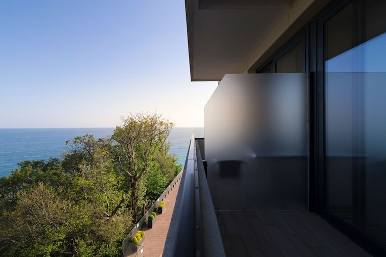 Lavicon Apart Hotel Collection