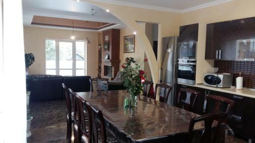 Hostal Guesthouse U Dorogi