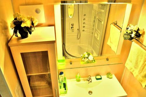 Hostal By The Beach Guest House