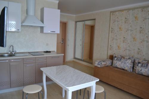 Hostal Guest House On Aerodromnaya