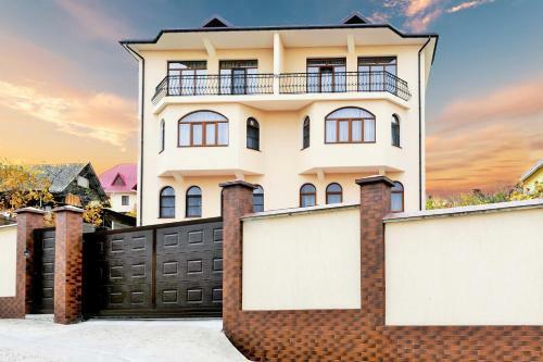 Beautiful And Comfortable Home In Sochi