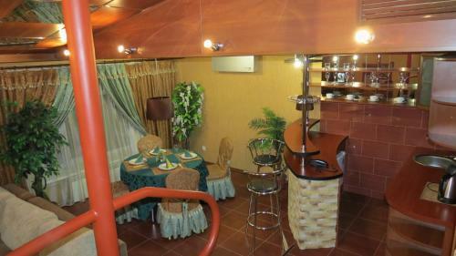 Esmerald Hotel
