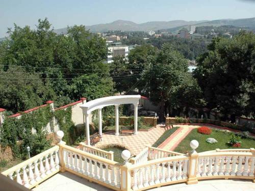 Hostal Guest House Lux