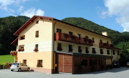 Hostal Pri Vidrgarju