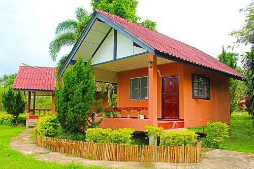 Hotel Umphangburi Resort